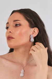 ANANA EARRINGS a tropical touch. Plated with 24k gold